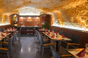 Restaurant_rock_2_2015_small